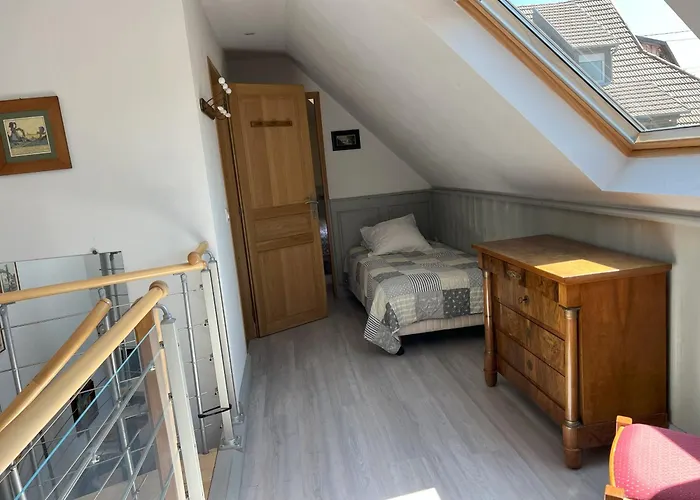 Gite Chez Marie-Sarah Petite Maison Calme Parking